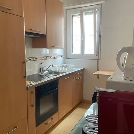 Proche De La Gare De * Lausanne