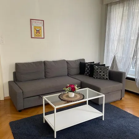 Proche De La Gare De Apartman *